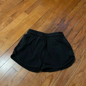 Black jaw string shorts